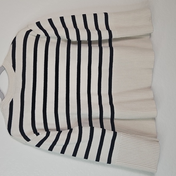 GAP Striped Black & Cream Knit Sweater XS - Picture 8 of 16